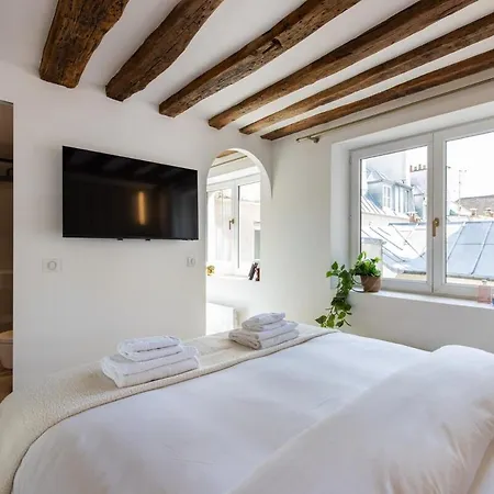 5#new 6 People - Saint-germain Notre-dame * París